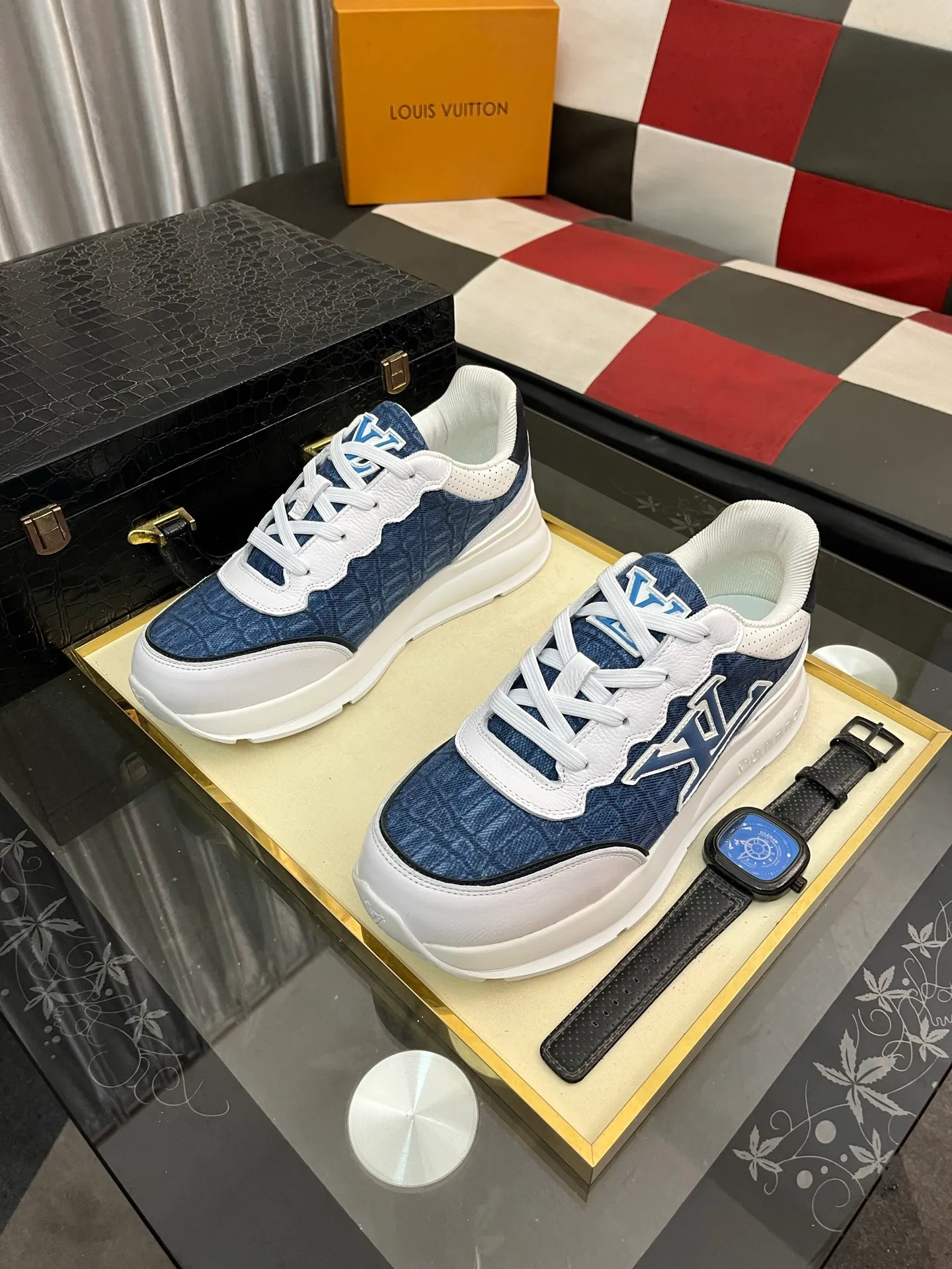 Men's shoes 💰458⌚️⌚️[Louis Vuitton LV] Dad shoes are popular casual sports shoes with outsole, breathable and comfortable, easy to walk, trendy men's versatile fly woven epoxy with ➕leather lining➕Gucci's popular original outsole, sports and running style, super comfortable. Size 38-443️⃣Colors available